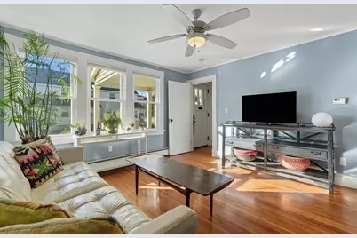 5 Grant St #5, Easthampton, MA 01027 - Photo 1