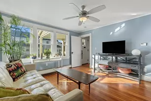 5 Grant St, Easthampton, MA 01027 - Photo 1