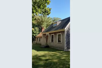 8 Crescent St, Plympton, MA 02367 - Photo 1