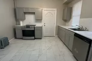 54 Washington Rd, Springfield, MA 01108 - Photo 1