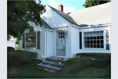 8 Grandview Ave, Webster, MA 01570 - Photo 1