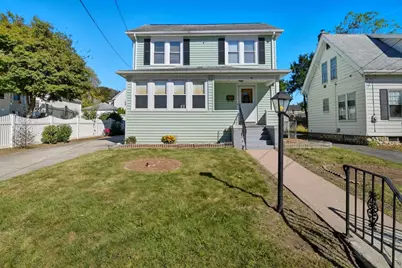 43 King St, Holyoke, MA 01040 - Photo 1