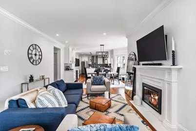 216-218 Central Ave #218, Medford, MA 02155 - Photo 1