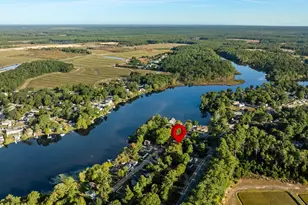 25 Lakeview Dr, Wareham, MA 02538 - Photo 1