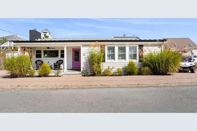 12 Barker St, Newburyport, MA 01950 - Photo 1