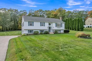 27 W Applewood Dr, Charlton, MA 01507 - Photo 1