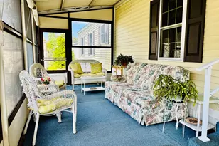 606 Skyline Dr, Sturbridge, MA 01566 - Photo 1