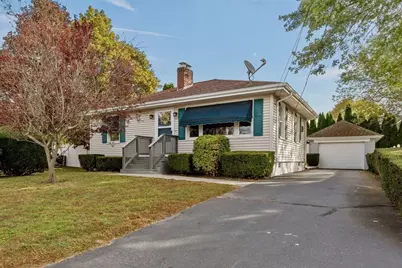 362 Prescott St, New Bedford, MA 02745 - Photo 1