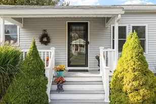 11 Lovell St, Westminster, MA 01473 - Photo 1