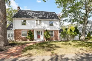 35 Kingston Rd, Newton, MA 02461 - Photo 1