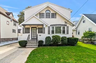 166 Essex St, Saugus, MA 01906 - Photo 1