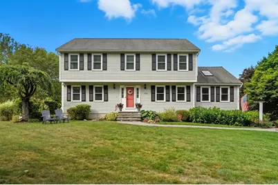 732 Lincoln St., Franklin, MA 02038 - Photo 1