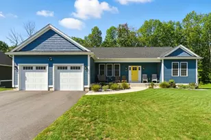 25 Sycamore Cir, Belchertown, MA 01007 - Photo 1