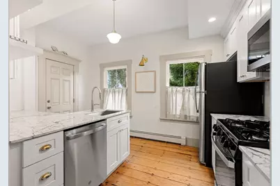 6 Mount Vernon #1, Marblehead, MA 01945 - Photo 1