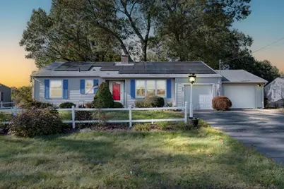 204 Arcadia Blvd, Springfield, MA 01118 - Photo 1