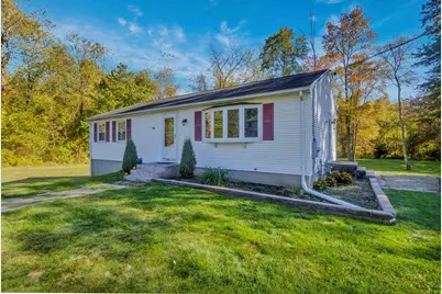 260 Wolcott Ave, West Springfield, MA 01089 - Photo 1