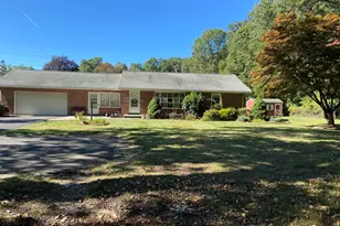 25 Hillcrest St, Agawam, MA 01001 - Photo 1