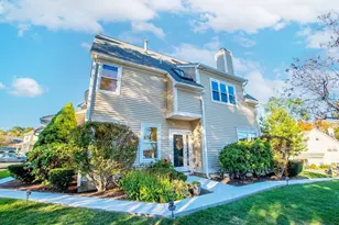 68 Hammond Pl, Woburn, MA 01801 - Photo 1