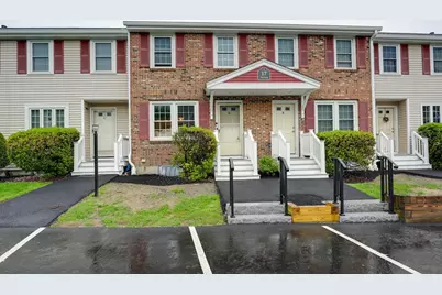 17 Fernwood Dr #D, Leominster, MA 01453 - Photo 1