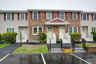 17 Fernwood Dr, Leominster, MA 01453 - Photo 1