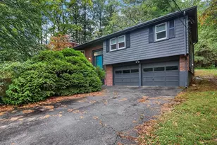 10 Hillcrest Rd, Medfield, MA 02052 - Photo 1