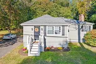 6 Vaughan St, Lakeville, MA 02347 - Photo 1