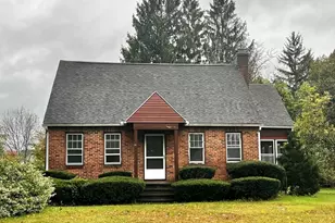 21 Wrona St, Springfield, MA 01151 - Photo 1