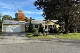 34 Gates Rd, Shrewsbury, MA 01545 - Photo 1