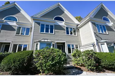 697 Hammond St #697, Brookline, MA 02467 - Photo 1