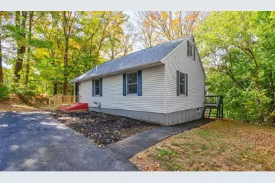 304 Pleasant St, Southbridge, MA 01550 - Photo 1