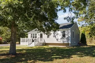 9 Theroux Dr, Falmouth, MA 02536 - Photo 1