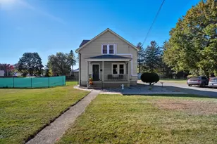 60 Randall St, Palmer, MA 01069 - Photo 1