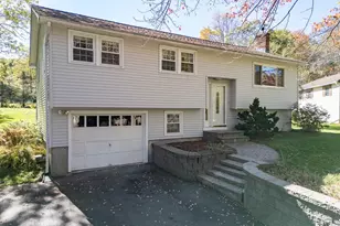 75 Highland St, Townsend, MA 01469 - Photo 1