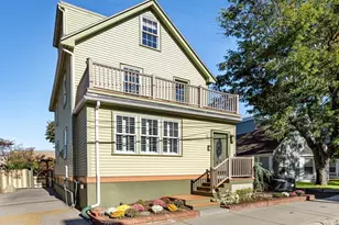 17 Shea Rd, Cambridge, MA 02140 - Photo 1