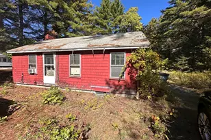 208 North St, Groton, MA 01450 - Photo 1