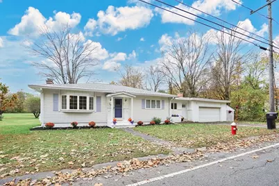 20 Pomeroy Meadow Rd, Easthampton, MA 01027 - Photo 1