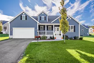 95 Hummingbird Ln, Groton, MA 01450 - Photo 1