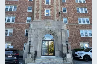 195 Thomas Burgin Parkway #304, Quincy, MA 02169 - Photo 1