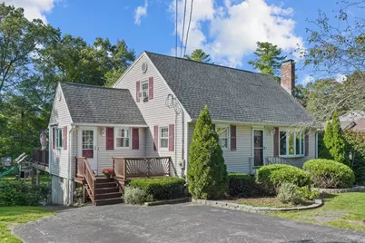 15 Franklin St, Tewksbury, MA 01876 - Photo 1