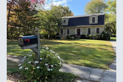 10 Autumn Ln, Blackstone, MA 01504 - Photo 1