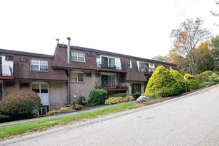 4 Williamsburg Ct, Shrewsbury, MA 01545 - Photo 1