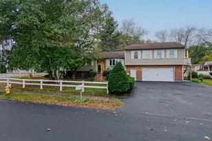 60 Elizabeth St, Agawam, MA 01030 - Photo 1