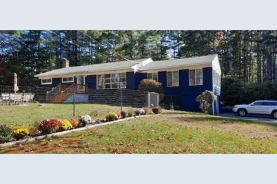 780 Old Plymouth St, Halifax, MA 02338 - Photo 1