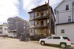 487 Ridge St, Fall River, MA 02724 - Photo 1