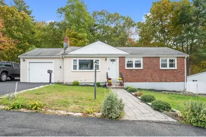 16 Woodcliff Rd, Holbrook, MA 02343 - Photo 1