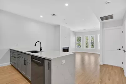 587 East Broadway #4, Boston, MA 02127 - Photo 1