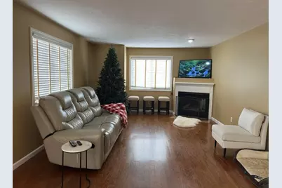 345 Captain Eames Cir #345, Ashland, MA 01721 - Photo 1