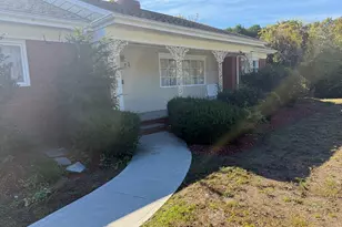 24 Wayne Memorial Dr, Dartmouth, MA 02747 - Photo 1