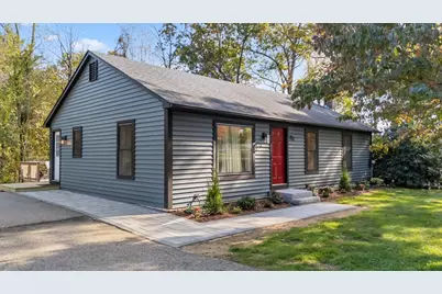 89 River Rd, Sturbridge, MA 01566 - Photo 1