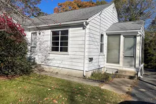 27 Taylor St, North Attleboro, MA 02760 - Photo 1